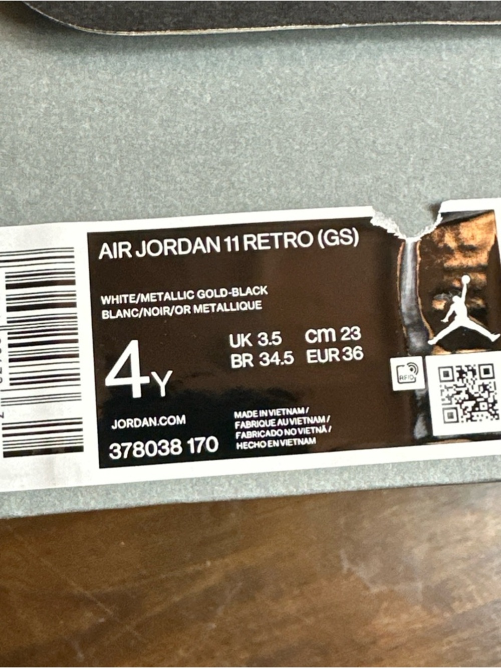 Jordan Air 11 Retro (GS) White/Metallic Gold/Black Label